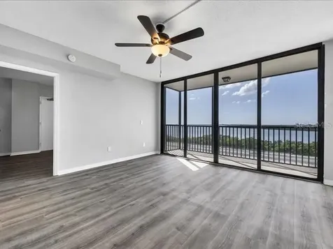 7100 Sunshine Skyway Lane S St Petersburg FL 33711