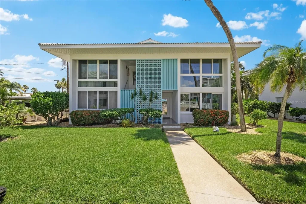 5400 Gulf Drive Holmes Beach FL 34217