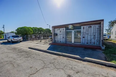 133 W Stuart Avenue Lake Wales FL 33853