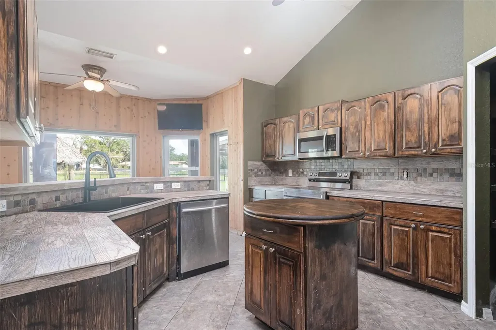 42 Clubhouse Road Venus FL 33960