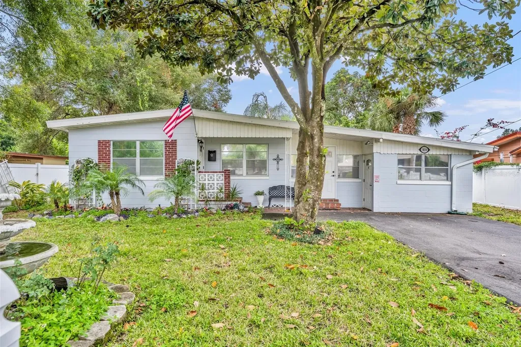 3814 E Esther Street Orlando FL 32812