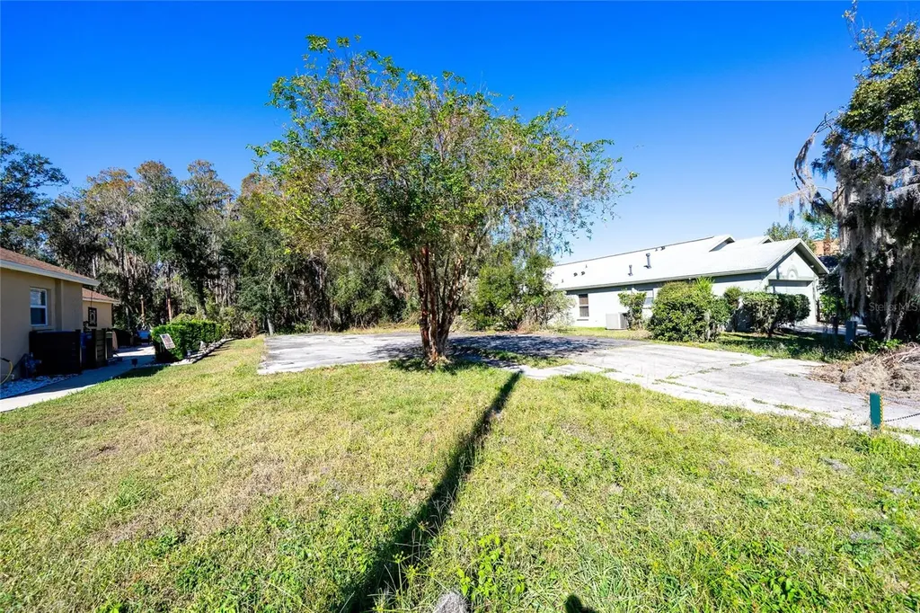 1323 Baythorn Drive Wesley Chapel FL 33543