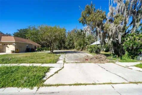 1323 Baythorn Drive Wesley Chapel FL 33543