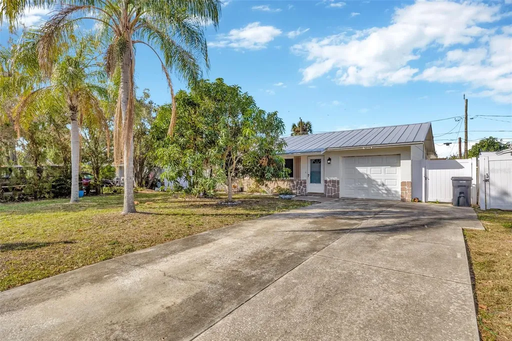 6598 26th Street N St Petersburg FL 33702
