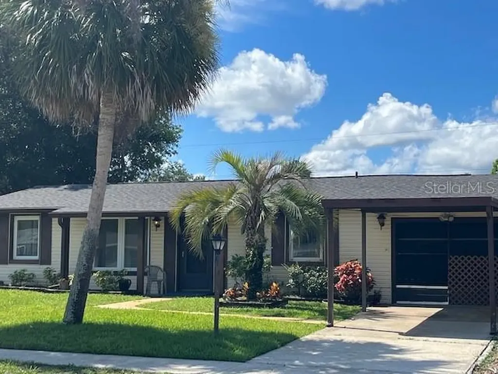 2907 Keesler Street Deltona FL 32738