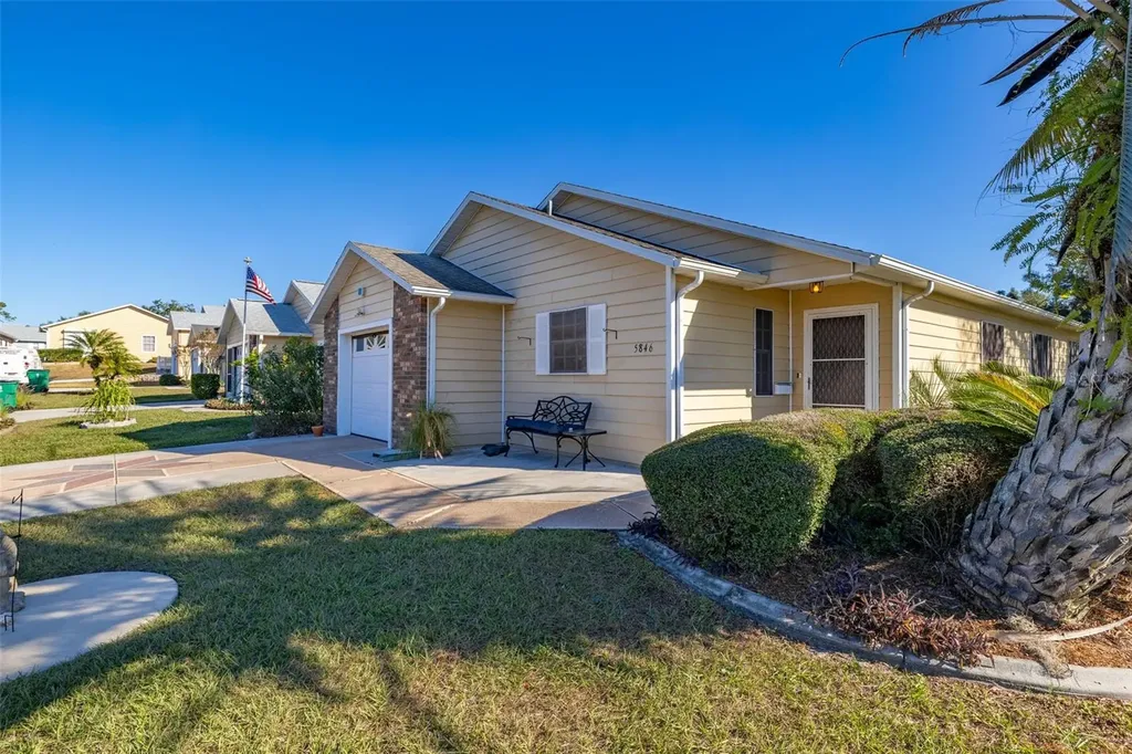 5846 Greenbriar Court Zephyrhills FL 33542