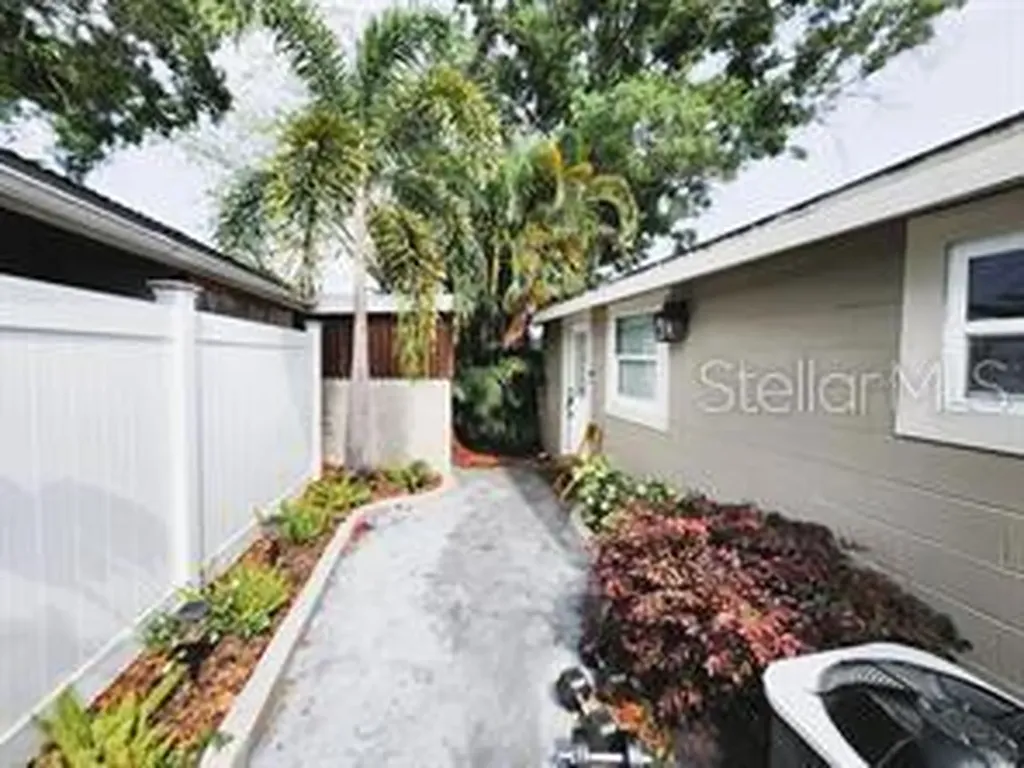 2912 W Main Street Tampa FL 33607