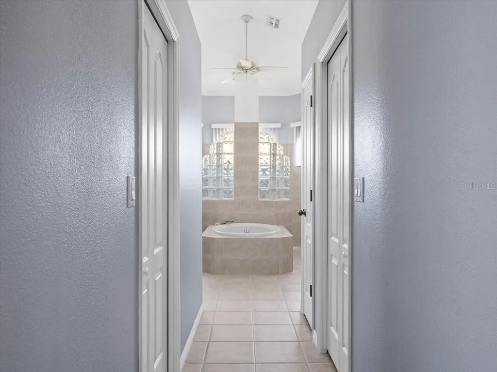 10307 Ridge Top Loop Weeki Wachee FL 34613