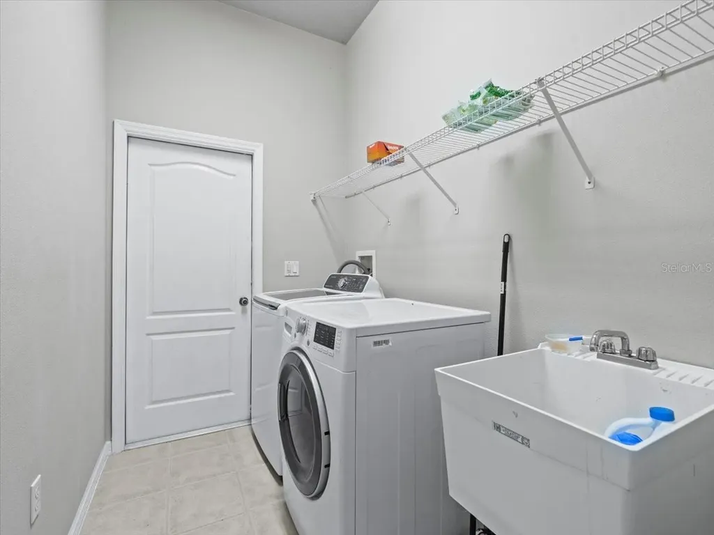 10307 Ridge Top Loop Weeki Wachee FL 34613