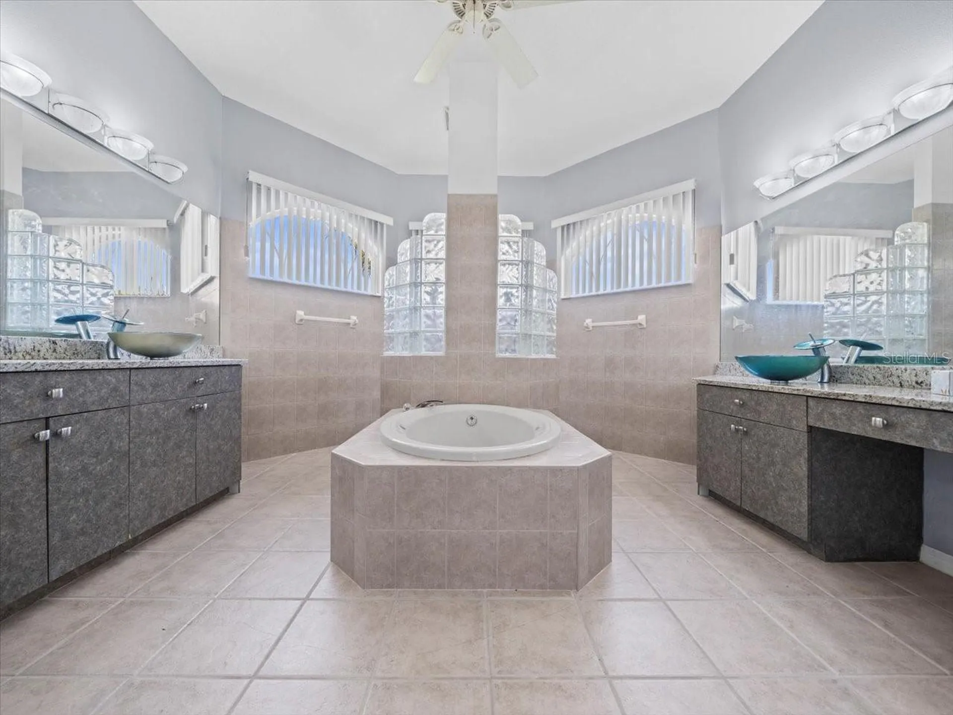 10307 Ridge Top Loop Weeki Wachee FL 34613