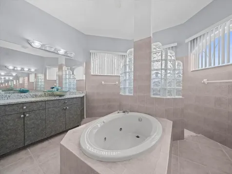 10307 Ridge Top Loop Weeki Wachee FL 34613
