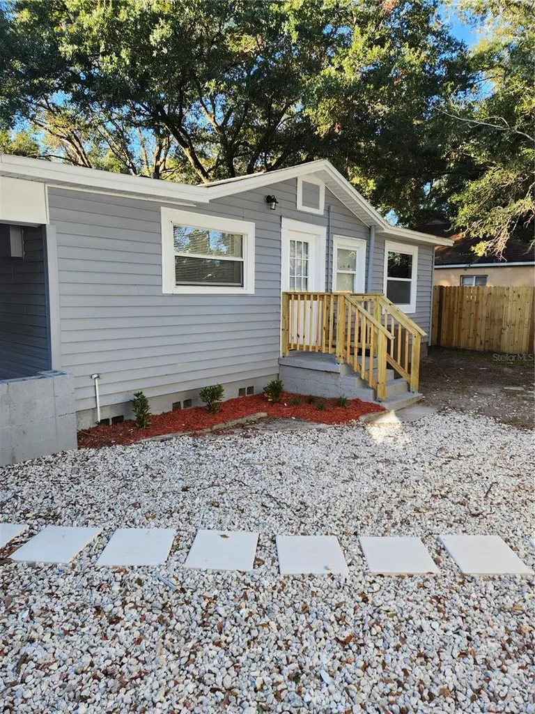 5413 Vanderlin Street Orlando FL 32810
