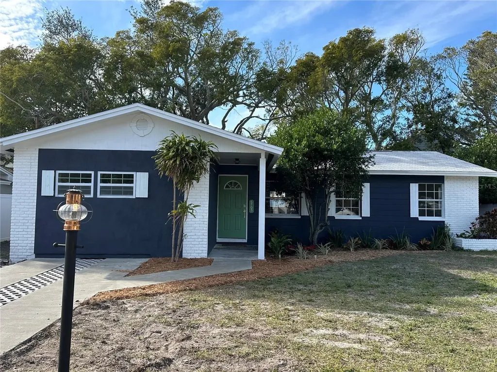 5703 S Sheridan Road Tampa FL 33611