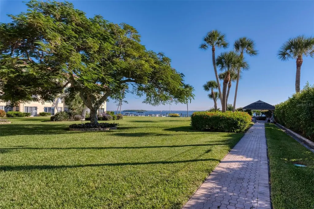 3806 Gulf Of Mexico Drive Longboat Key FL 34228
