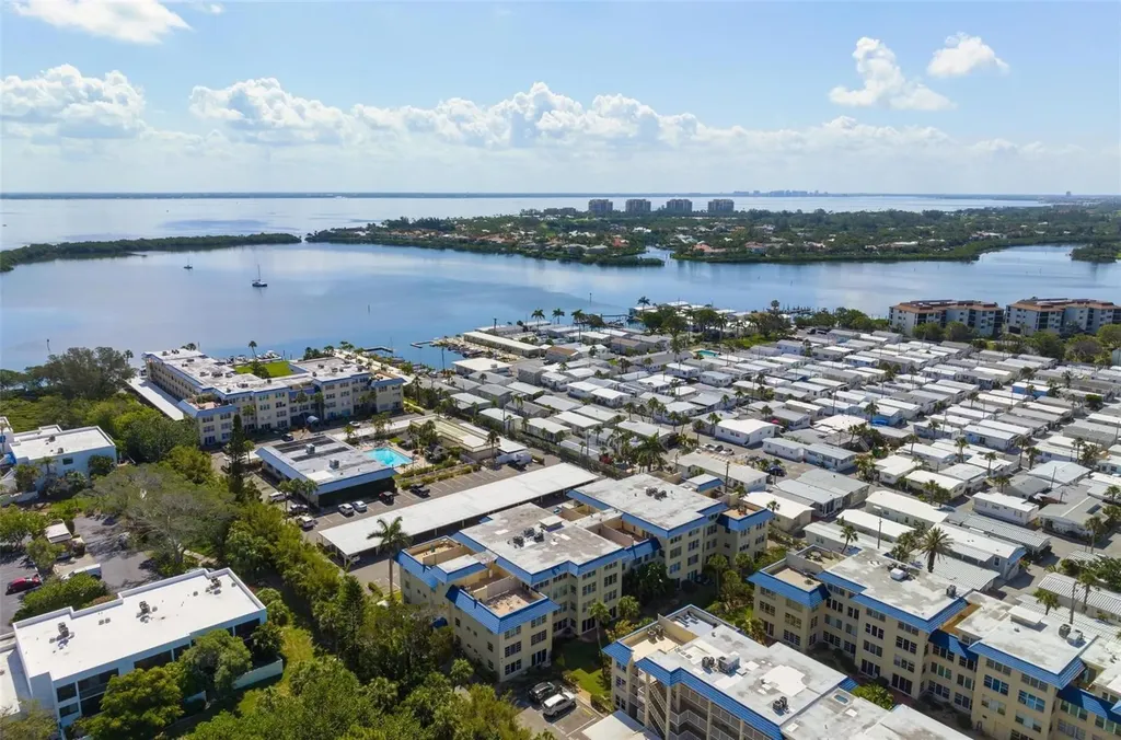 3806 Gulf Of Mexico Drive Longboat Key FL 34228