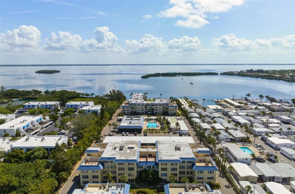3806 Gulf Of Mexico Drive Longboat Key FL 34228