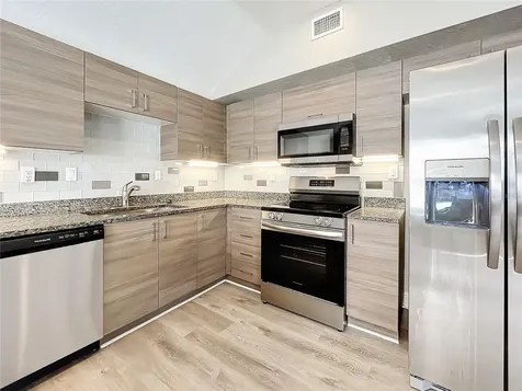 1401 26th Avenue N St Petersburg FL 33704