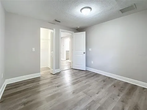 1401 26th Avenue N St Petersburg FL 33704