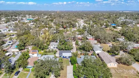 1401 26th Avenue N St Petersburg FL 33704