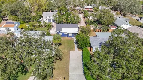 1401 26th Avenue N St Petersburg FL 33704