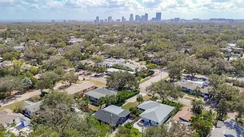 1401 26th Avenue N St Petersburg FL 33704