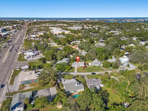 12690 Palm Drive Largo FL 33774