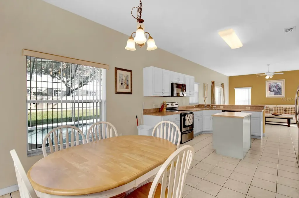 4603 Cumbrian Lakes Drive Kissimmee FL 34746