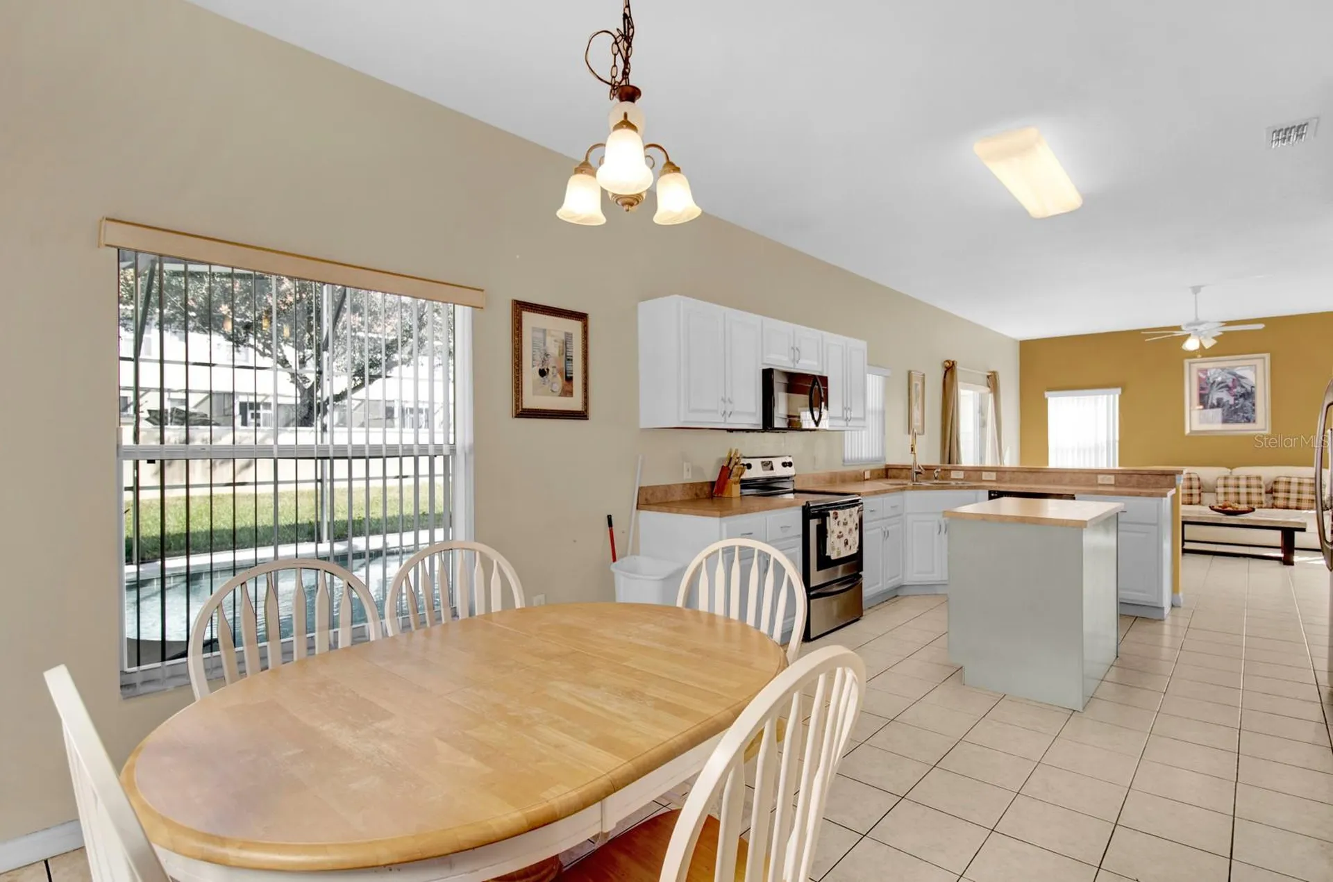 4603 Cumbrian Lakes Drive Kissimmee FL 34746