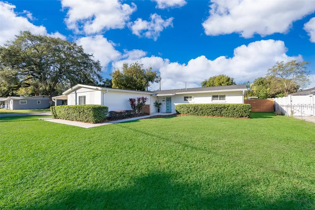 5804 Defiance Avenue Orlando FL 32839
