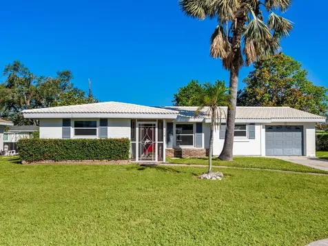 3158 Regatta Circle Sarasota FL 34231