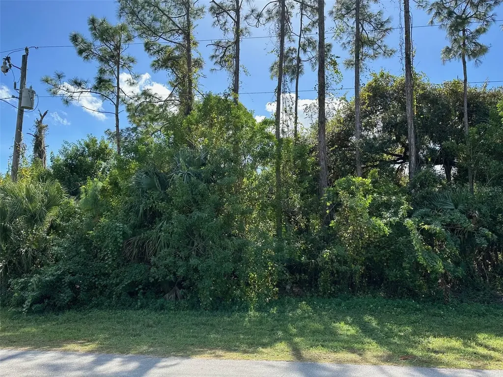 8042 Windswept Circle Labelle FL 33935