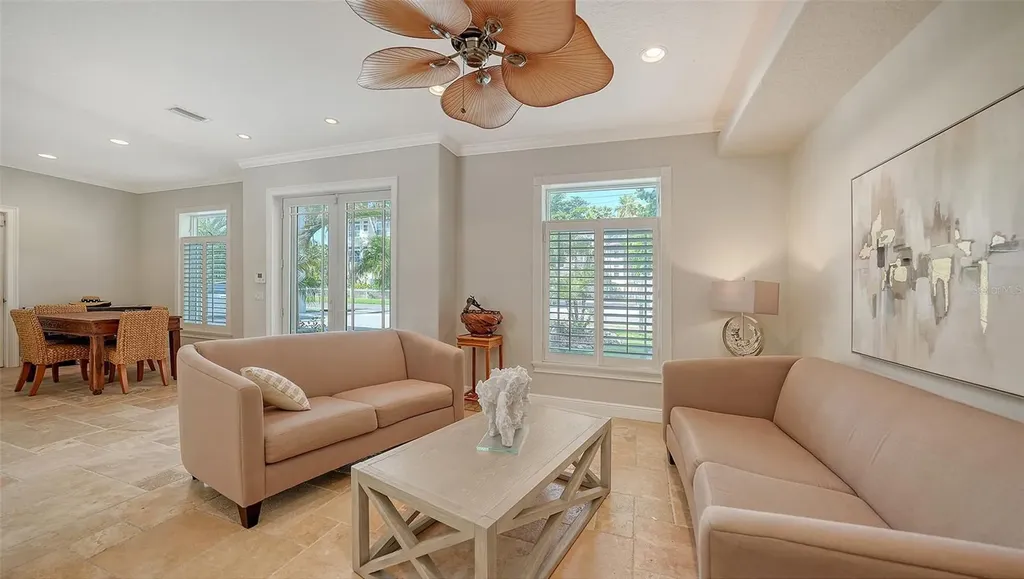 6405 Gulf Drive Holmes Beach FL 34217