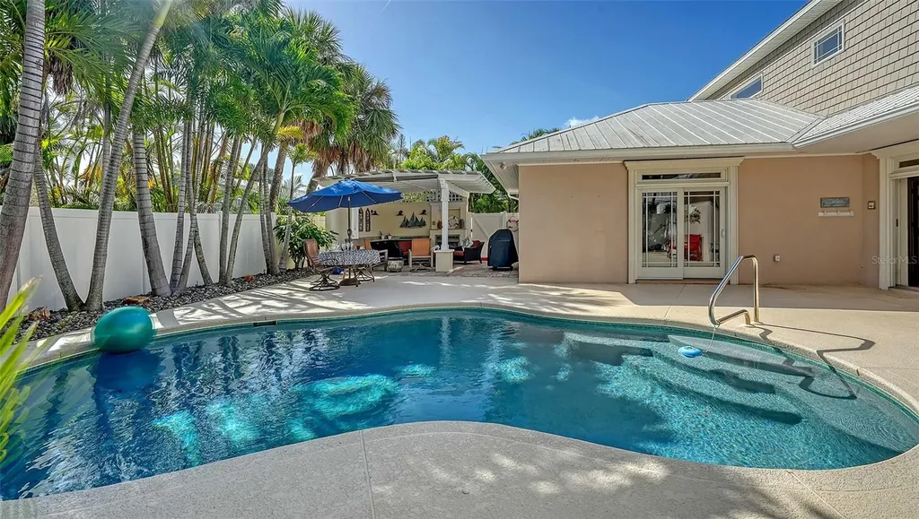 6405 Gulf Drive Holmes Beach FL 34217