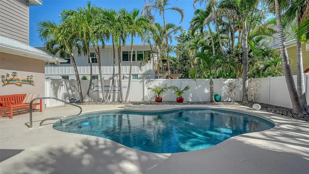 6405 Gulf Drive Holmes Beach FL 34217