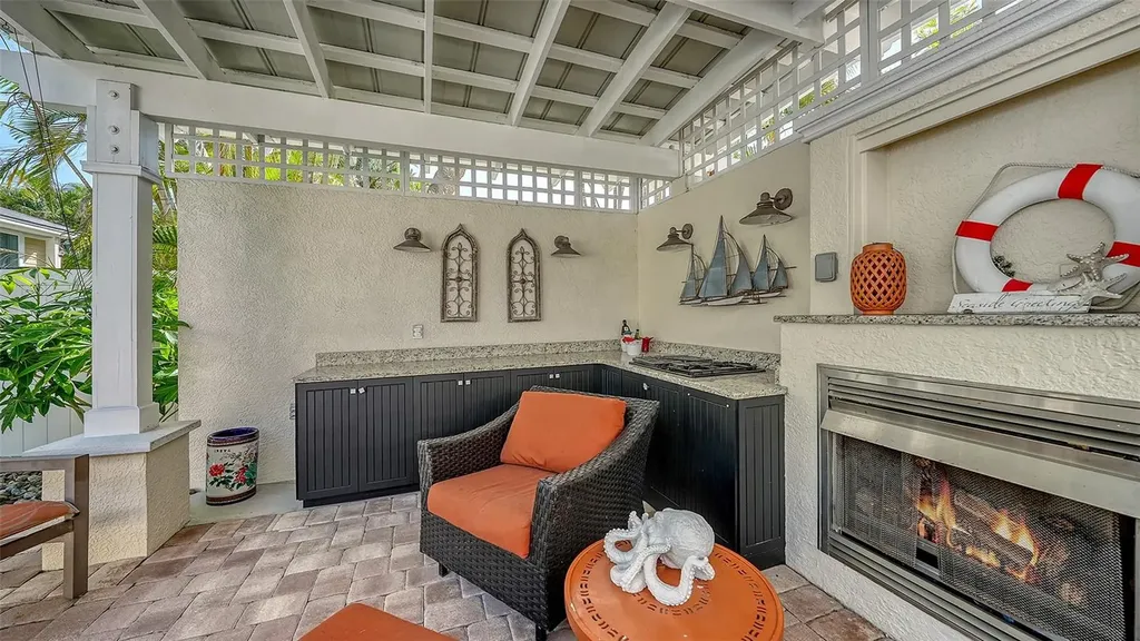 6405 Gulf Drive Holmes Beach FL 34217