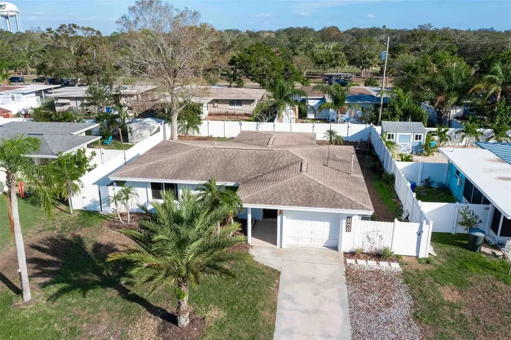 2463 Baywood Drive E Dunedin FL 34698