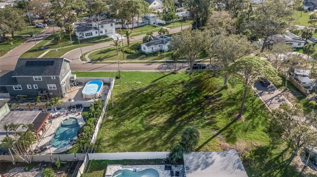 1535 Connecticut Avenue NE St Petersburg FL 33703
