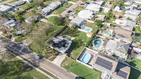 1535 Connecticut Avenue NE St Petersburg FL 33703