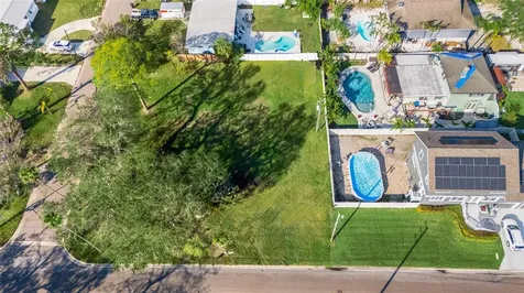 1535 Connecticut Avenue NE St Petersburg FL 33703