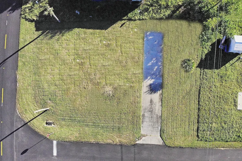 1384 Flamingo Drive Englewood FL 34224