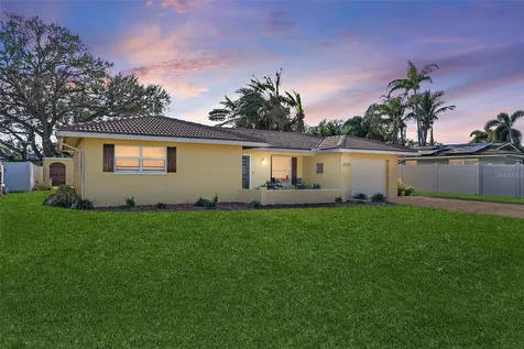 1710 Georgia Avenue NE St Petersburg FL 33703
