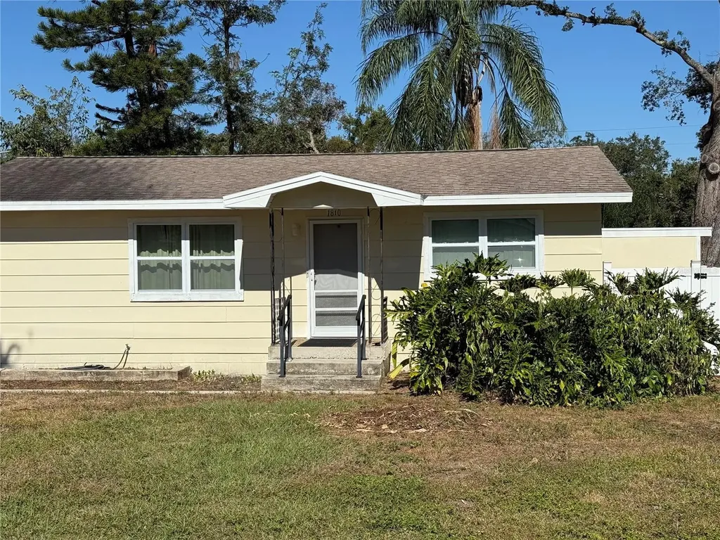 1810 E Poinsettia Avenue Tampa FL 33612