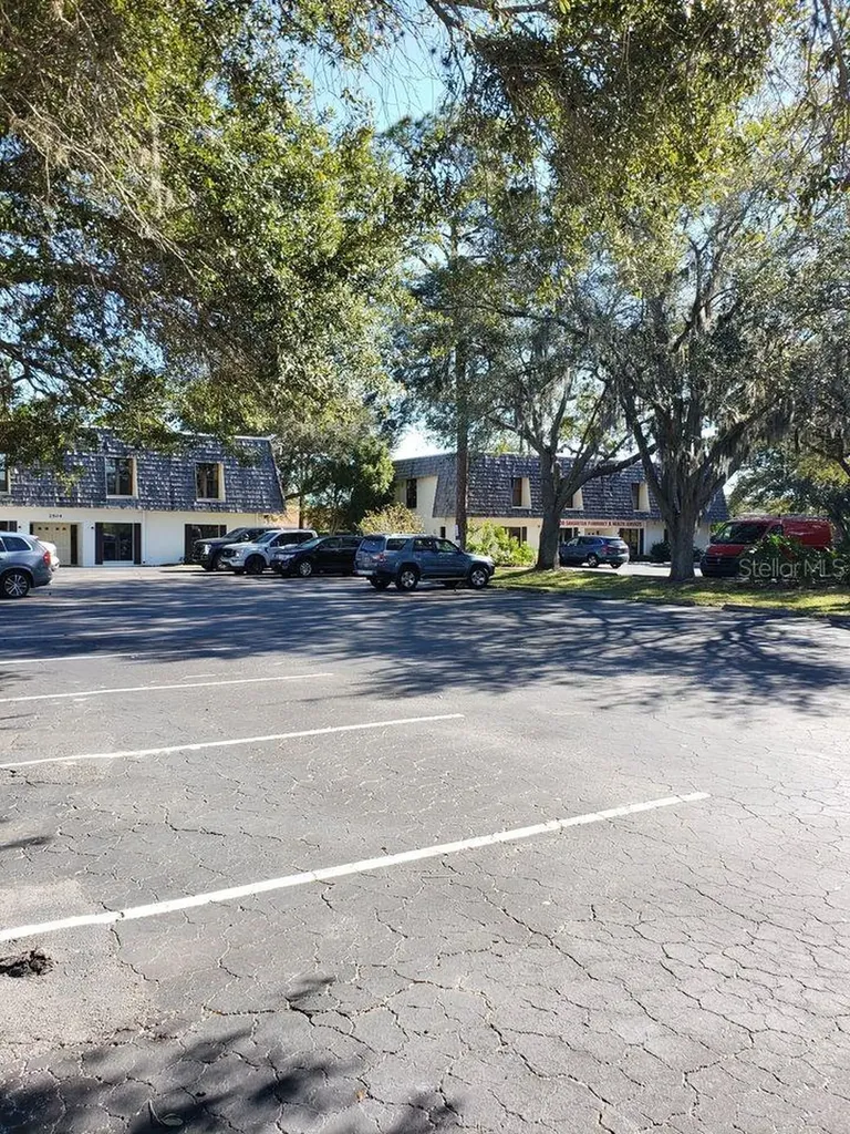 2504 Tamiami Trail N Nokomis FL 34275