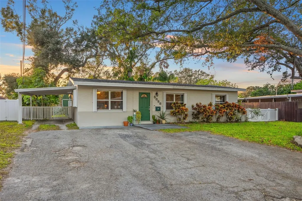 5898 13th Street N St Petersburg FL 33703