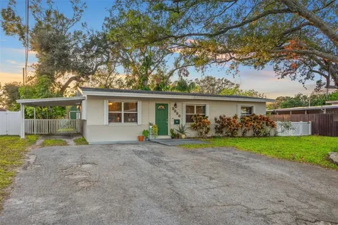 5898 13th Street N St Petersburg FL 33703