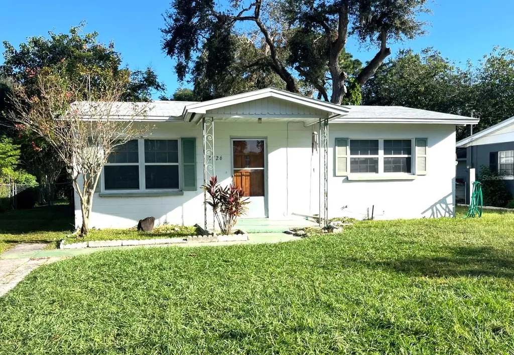 2726 Canal Drive N Lakeland FL 33801