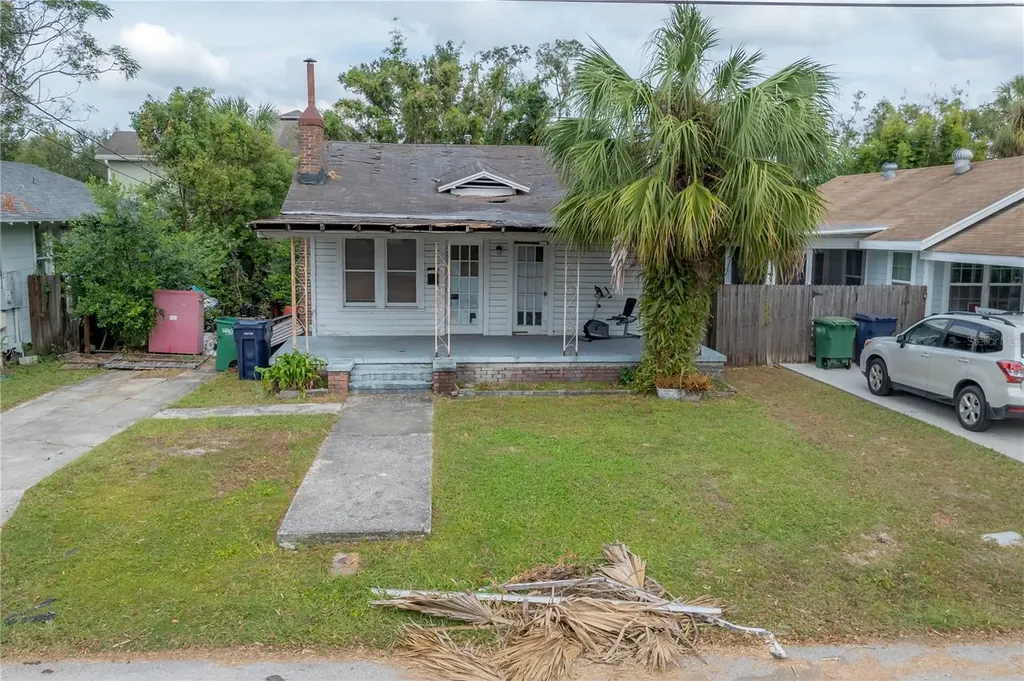 413 W Paris Street Tampa FL 33604