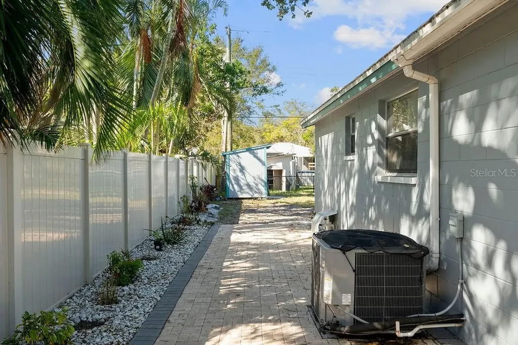 1105 58th Street S Gulfport FL 33707