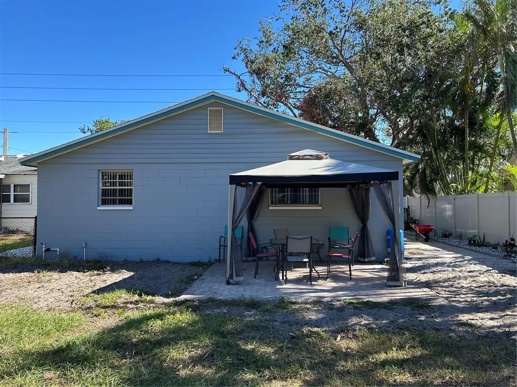 1105 58th Street S Gulfport FL 33707