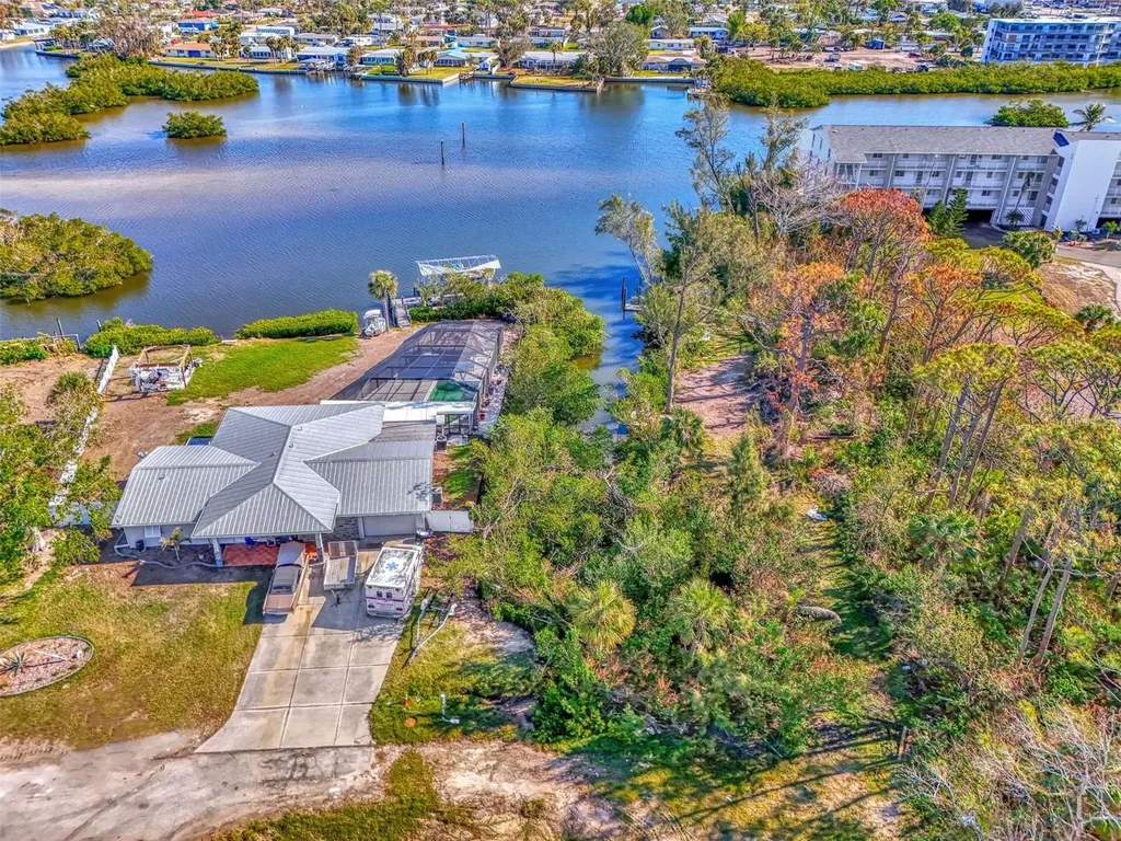 105 Crestview Drive Englewood FL 34223